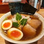 神田 勝本(ラーメン/神保町)<br>ガツンと魚介系がパワフルに香る特製清湯そば