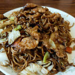 梅林(中国料理/五反田)<br>軽やかな名物!肉ソース焼きそば!