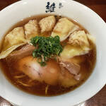 麺や維新(ラーメン/目黒)<br>安定感の高いワンタン麺