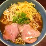 ルリカケス(ラーメン/木場)<br>細麺も甲乙つけがたい醤油そば