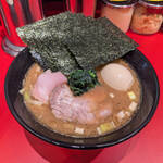 竹むら家(ラーメン/目黒)<br>維新の跡地に出来たハイレベルな家系ラーメンの新店