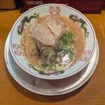 博多ラーメン ガツン(ラーメン/蔵前)<br>ガツンと手応え十分の博多ラーメン